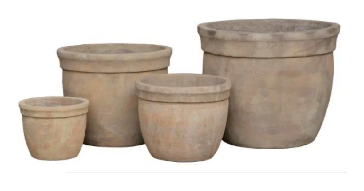 Antique Terracotta Planter Antique Terracotta Planter